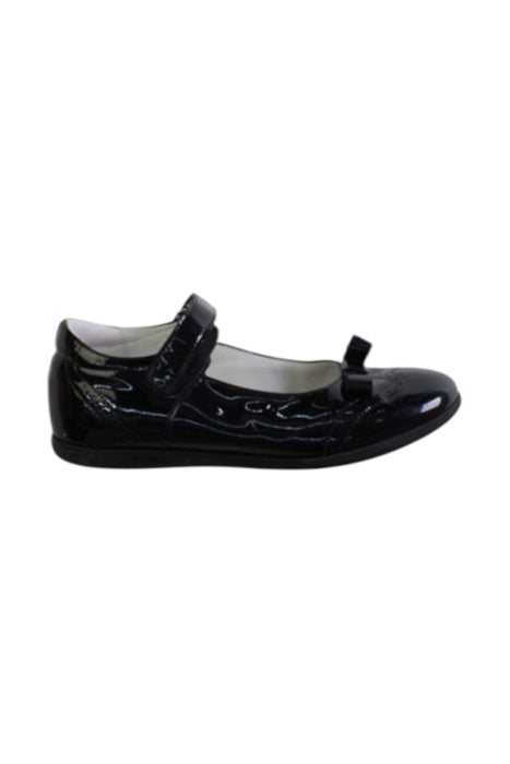 A Black Flats from Rossano in size 7Y for girl. (Front View)