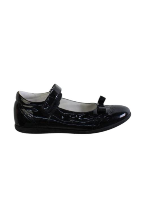 A Black Flats from Rossano in size 7Y for girl. (Front View)