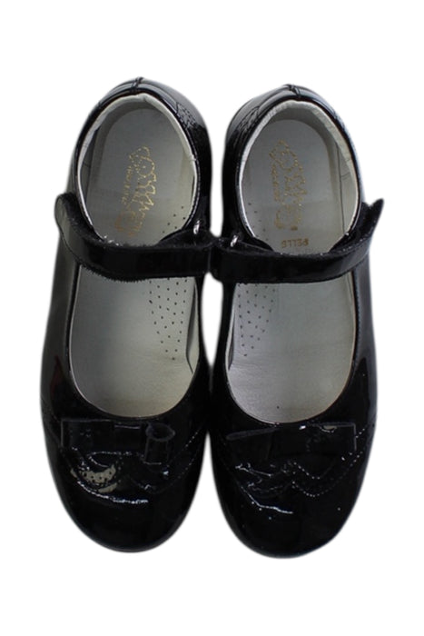 A Black Flats from Rossano in size 7Y for girl. (Back View)