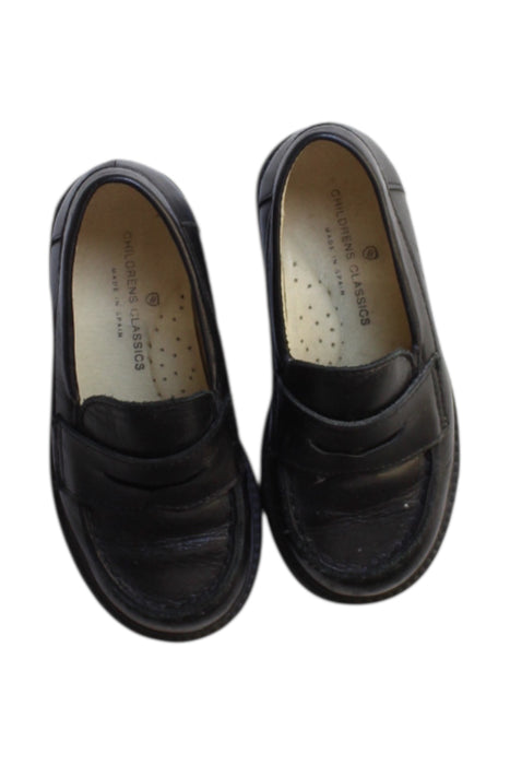 A Black Loafers & Moccasins from Childrens Classics in size 3T for boy. (Front View)