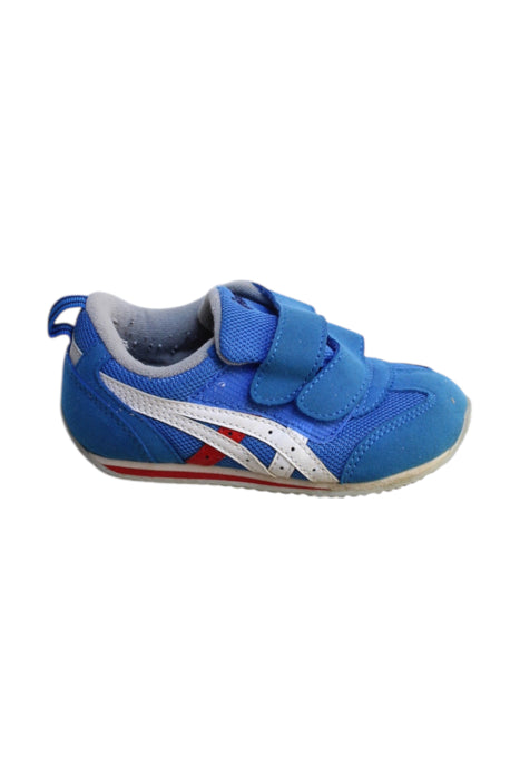 A Blue Sneakers from ASICS in size 3T for boy. (Front View)