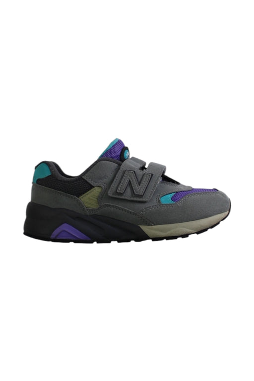 A Multicolour Sneakers from New Balance in size 7Y for boy. (Front View)