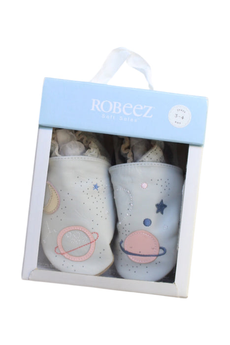 A Multicolour Booties from Robeez in size 4T for boy. (Front View)