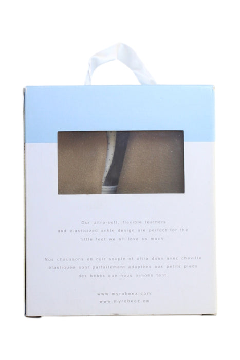 A Multicolour Booties from Robeez in size 4T for boy. (Back View)