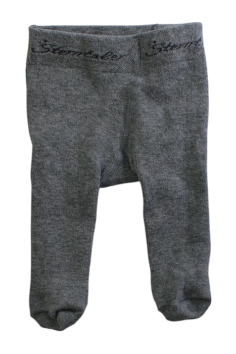 A Grey Socks from Sterntaler in size 0-3M for neutral. (Front View)