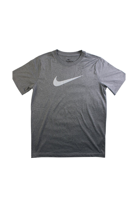 A Grey Short Sleeve T Shirts from Nike in size 14Y for boy. (Front View)