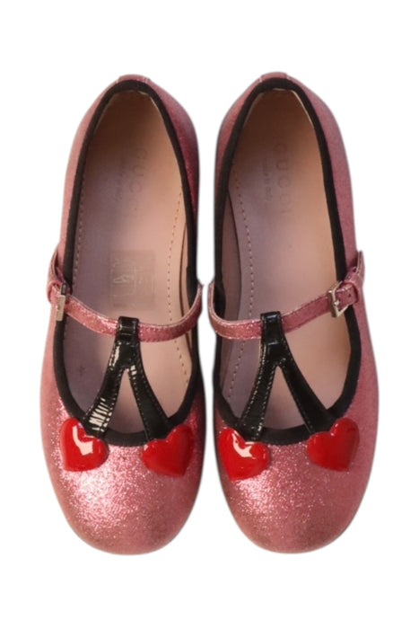 A Pink Flats from Gucci in size 5T for girl. (Back View)