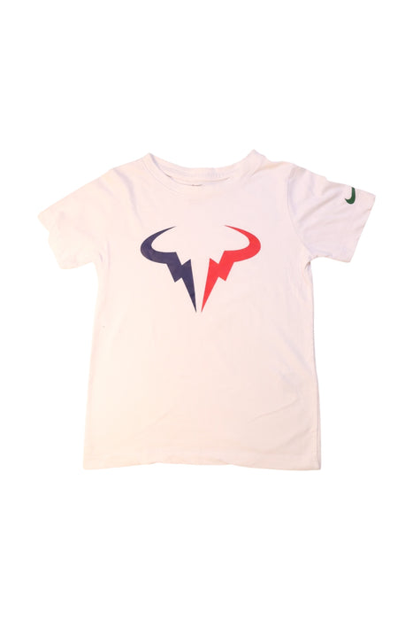 A White Short Sleeve T Shirts from Nike in size 8Y for girl. (Front View)