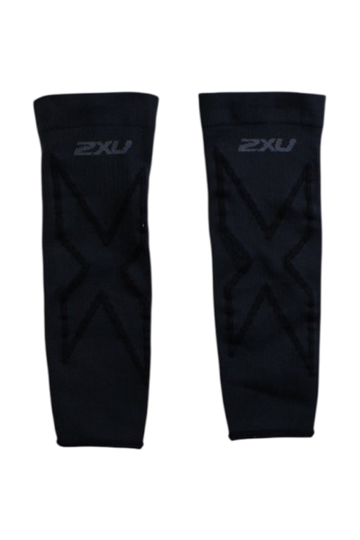 A Black Active Accessories from 2XU in size O/S for neutral. (Front View)