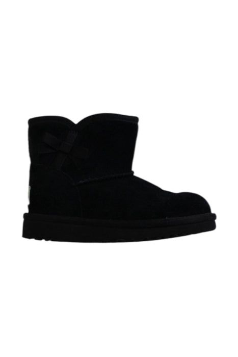A Black Booties from UGG in size 4T for girl. (Front View)