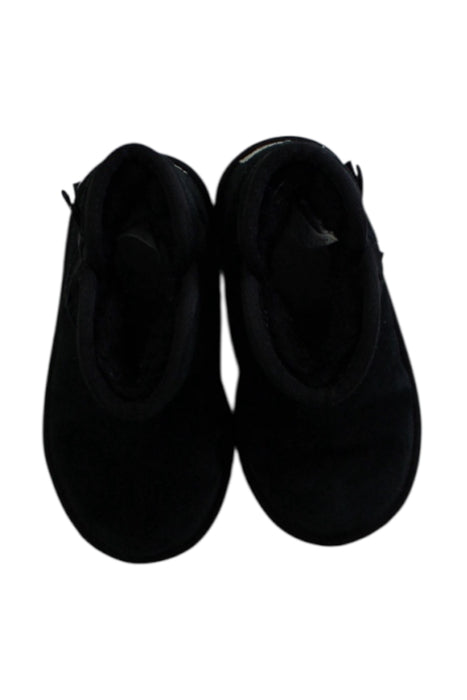 A Black Booties from UGG in size 4T for girl. (Back View)