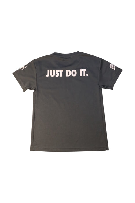 A Grey Short Sleeve T Shirts from Nike in size 5T for girl. (Back View)