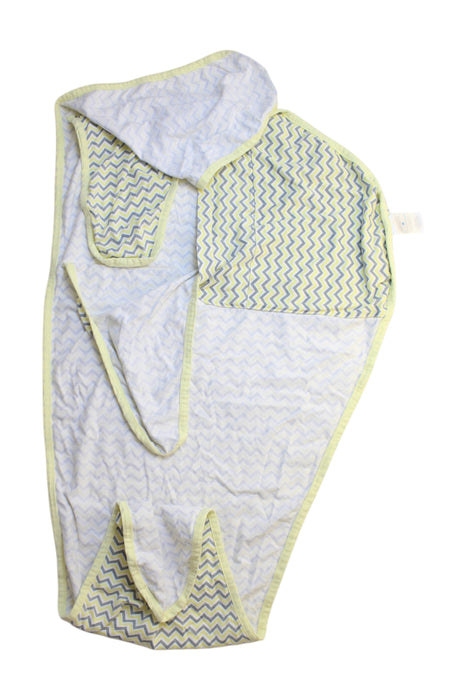 A Multicolour Swaddles from Miracle Baby in size O/S for neutral. (Back View)