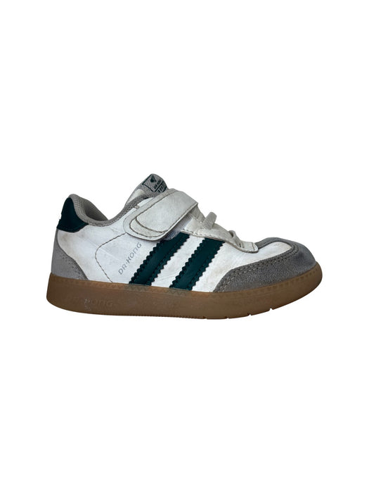 A White Sneakers from Dr. Kong in size 4T for neutral. (Back View)