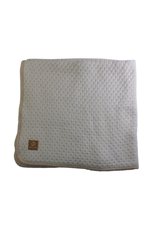 A White Blankets from Babymio in size O/S for neutral. (Front View)