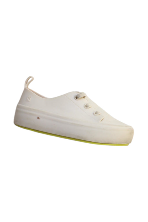 A White Sneakers from Mini Melissa in size 3T for neutral. (Front View)