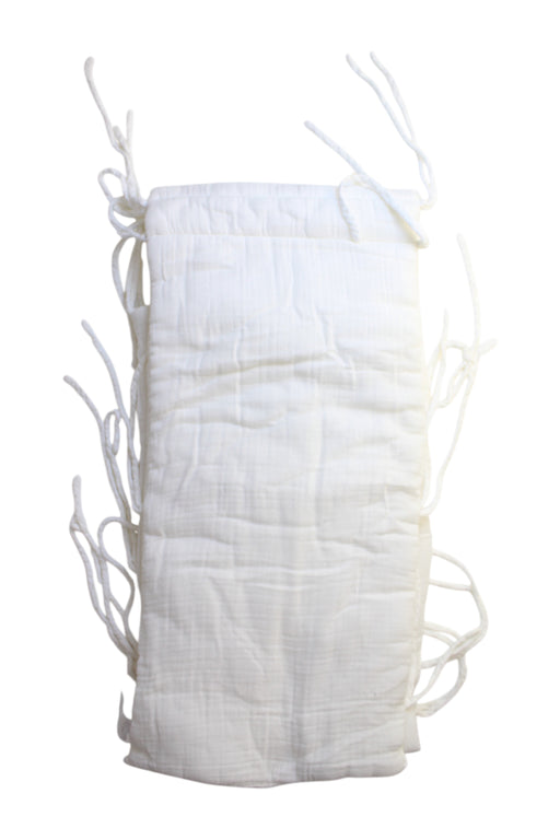 A White Crib Bumpers from Numero 74 in size O/S for neutral. (Front View)