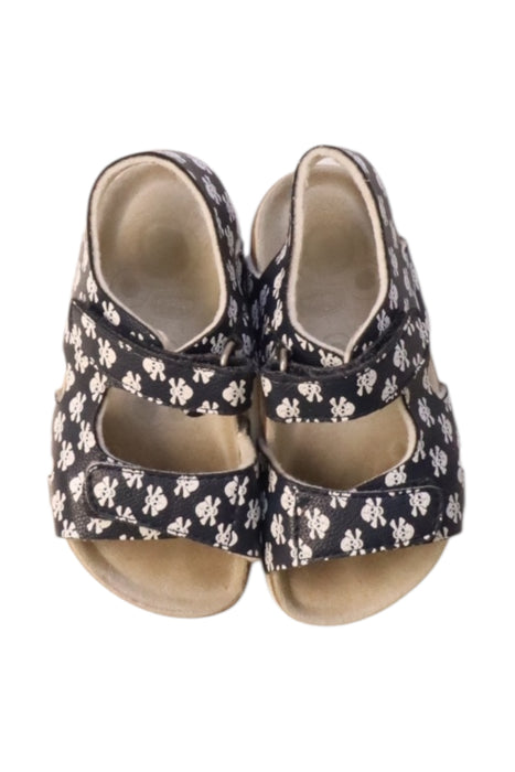 A Navy Sandals from Chicco in size 18-24M for girl. (Back View)