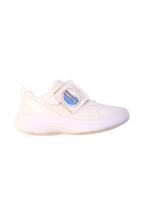A White Sneakers from Skechers in size 7Y for girl. (Front View)