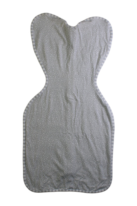 A Grey Swaddles from Love To Dream in size 0-3M for neutral. (Back View)