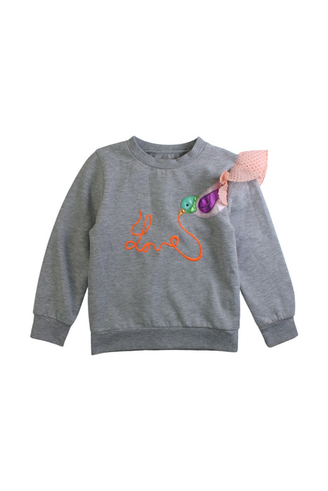 A Grey Crewneck Sweatshirts from Wauw Capow in size 2T for girl. (Front View)