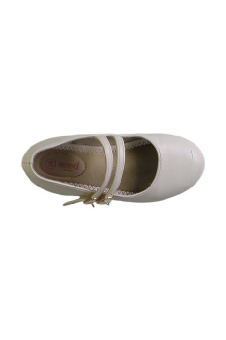 A White Flats from Seed in size 5T for girl. (Front View)