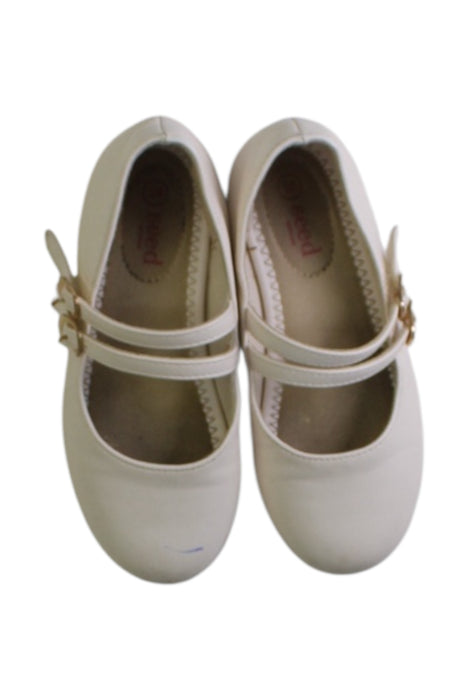 A White Flats from Seed in size 5T for girl. (Back View)