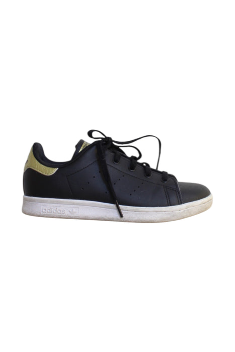 A Black Sneakers from Adidas in size 7Y for neutral. (Front View)