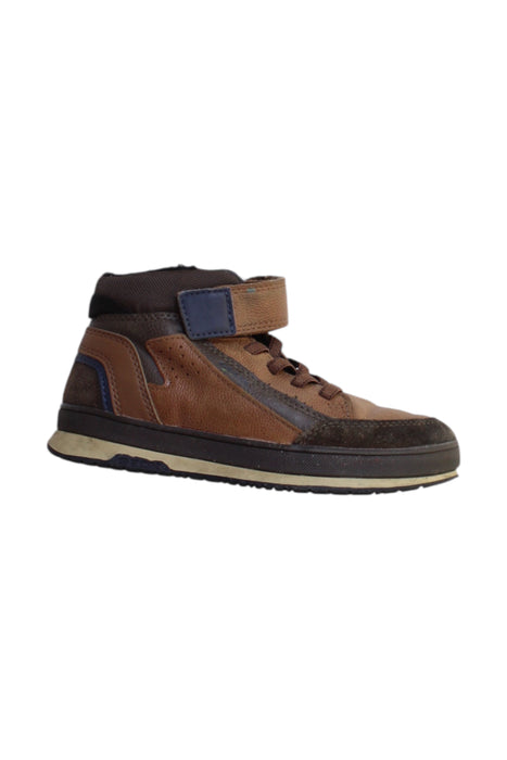 A Brown Sneakers from Geox in size 6T for boy. (Front View)