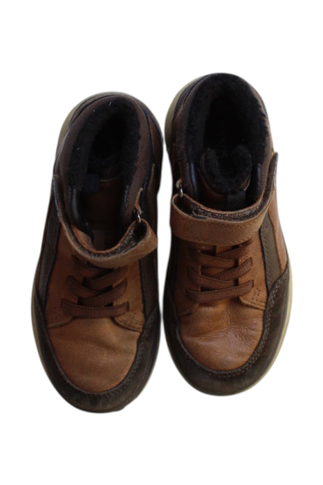 A Brown Sneakers from Geox in size 6T for boy. (Back View)