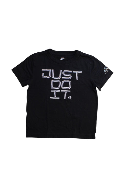 A Black Short Sleeve T Shirts from Nike in size 7Y for neutral. (Front View)