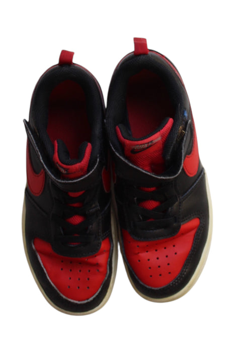 A Black Sneakers from Nike in size 7Y for neutral. (Back View)