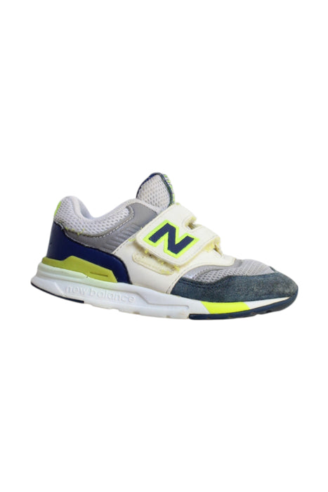 A Multicolour Sneakers from New Balance in size 3T for neutral. (Front View)