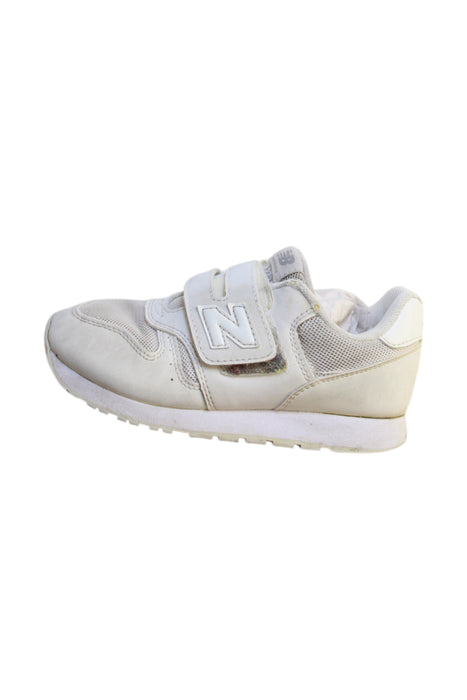 A White Sneakers from New Balance in size 6T for neutral. (Front View)