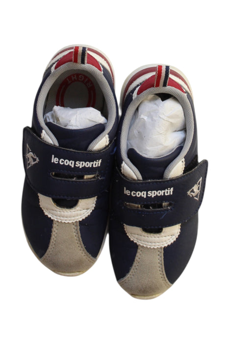 A Navy Sneakers from Le Coq Sportif in size 4T for boy. (Back View)
