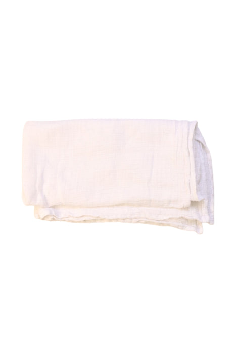 A Ivory Blankets from Jojo Maman Bébé in size O/S for neutral. (Back View)