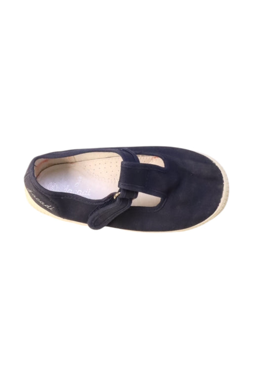 A Navy Flats from Jacadi in size 5T for girl. (Front View)