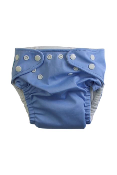 A Blue Cloth Diapers from Charlie Banana in size O/S for neutral. (Front View)