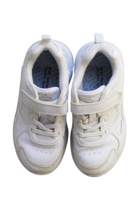 A  Sneakers from Dr. Kong in size 5T for neutral. (Back View)