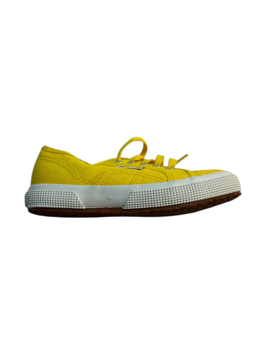 A Yellow Sneakers from Superga in size 5T for neutral. (Front View)