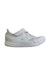 A White Sneakers from New Balance in size 7Y for neutral. (Front View)
