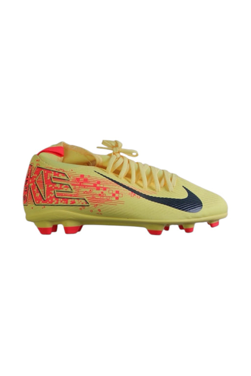 A Yellow Cleats/Soccer Shoes from Nike in size 12Y for neutral. (Front View)