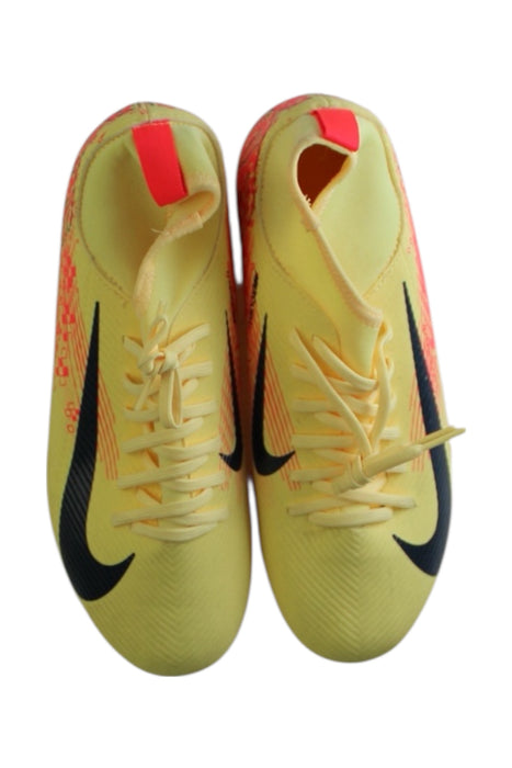 A Yellow Cleats/Soccer Shoes from Nike in size 12Y for neutral. (Back View)