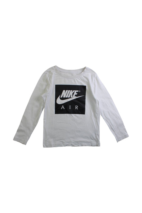A White Long Sleeve T Shirts from Nike in size 4T for neutral. (Front View)