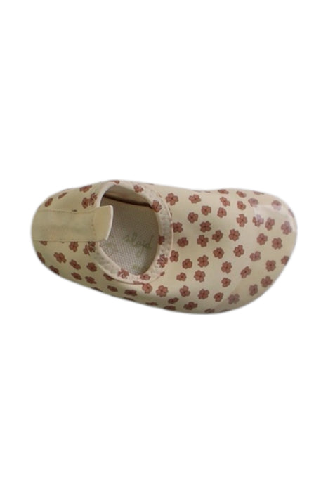 A Beige Slip Ons from Konges Sløjd in size 12-18M for girl. (Front View)