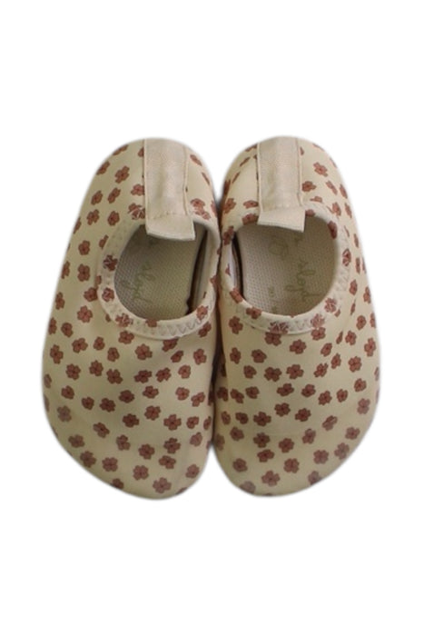 A Beige Slip Ons from Konges Sløjd in size 12-18M for girl. (Back View)