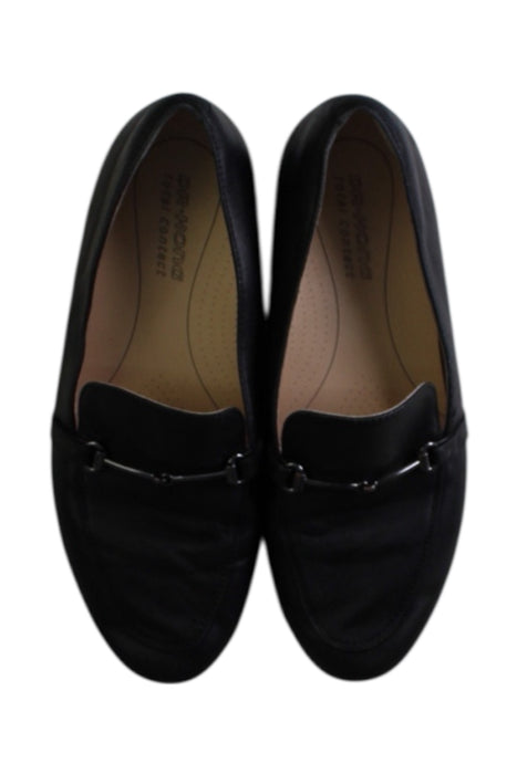 A Black Loafers & Moccasins from Dr. Kong in size 11Y for girl. (Back View)