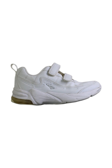 A White Sneakers from Dr. Kong in size 7Y for neutral. (Front View)
