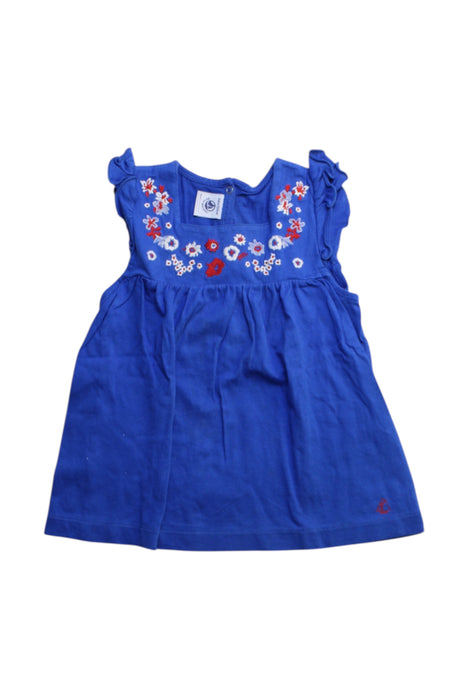 A Blue Sleeveless Dresses from Petit Bateau in size 4T for girl. (Front View)
