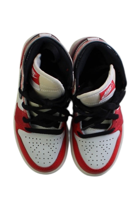 A Multicolour Sneakers from Nike in size 5T for boy. (Back View)